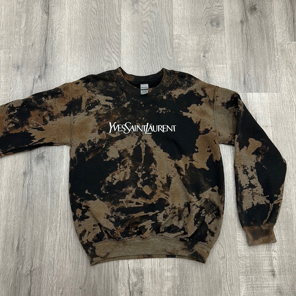 Women’s sweater